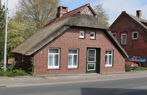 Eckwarden House | Feha Stellmacher Rauchhaus, Bad, WC, 2 Schlafräume - Ferienhäuser Stellmacher