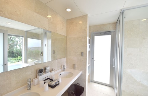 Ueno Hotel | Feliz Villa Suite Miyakojima Ueno
