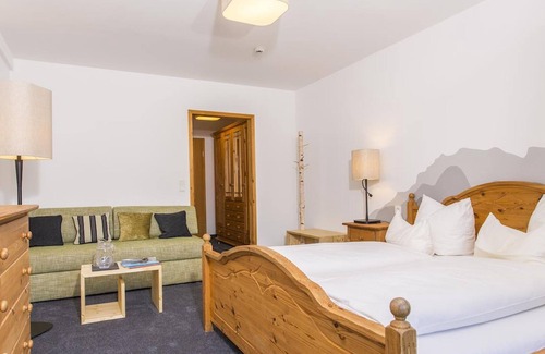 Mittelberg Apartment | Fellhornblick: Doppelzimmer Nr. 109 - Alpengasthof Hörnlepass