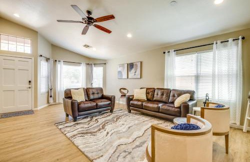Greenfield Lakes House | Fenced-In Pool and Patio Gilbert Home!