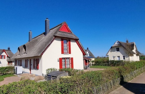 Zierow House | Fenced semi-detached house with sea view