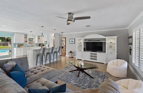 North River Shores House | Fenced Yard, All 3 Beds King-Size, Walking Neighborhood & Ocean Access