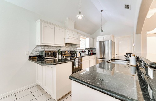 Edinburg House | Fenced Yard: Home Near Hospitals in Edinburg!