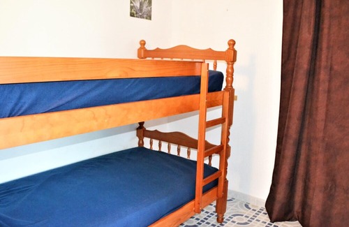 Llanca Apartment | FENER DE DALT 5 Magnificent apartment with community pool and sea views