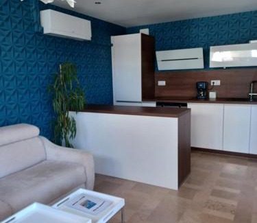 La Grande-Motte Apartment | Fenestrelle By LGM une chambre, climatisation, wifi