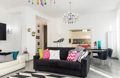 Naples City Centre Apartment | Ferdinando Arthouse - Oversized Modern Apartment