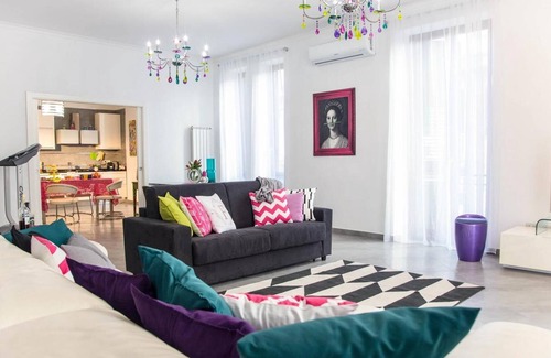 Naples City Centre Apartment | Ferdinando Arthouse - Oversized Modern Apartment