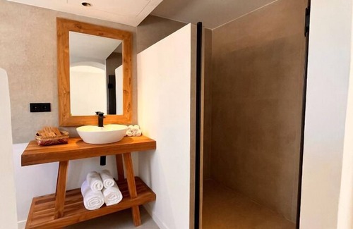 Es Canar Resort | FERGUS Style Punta Arabi
