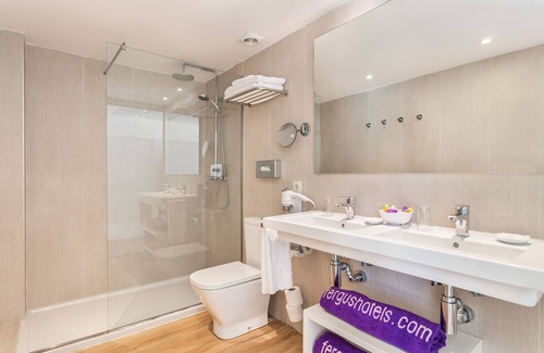 Puerto de Soller Hotel | FERGUS Style Soller Beach