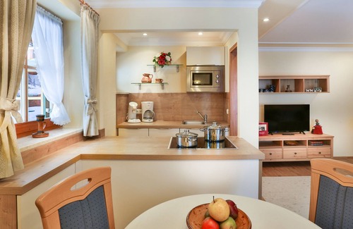 Ramsau Apartment | Ferienwohnung Steinberg, 1-3 Personen, 58 qm, Dusche/WC, TV, 2 separate Schlafzimmer, Geschirrspüler, Süd-West