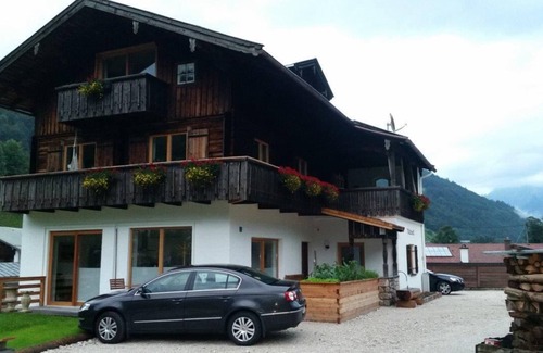 Ramsau Apartment | Ferienwohnung Ausblick*, 1-4 Personen, Dusche/WC + Badewanne, Balkon, TV, 2 Schlafzimmer, Dachgeschoss