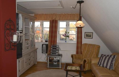 Oevenum Apartment | Ferien unterm Reetdach Whg 03