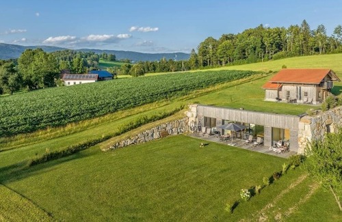 Breitenberg Apartment | Feriendomizil auf 80qm. Massagen, Sauna und Whirlwanne auf Anfrage.