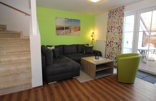 Rotacker House | Feriendorf Robbenplatte Burhave 1