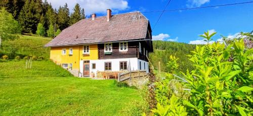 Friesach House | Ferienhaus Almhorizont beim Oberen Kreuzer