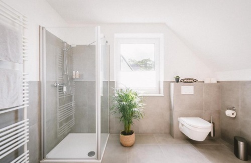 Marli/Brandenbaum House | Ferienhaus in Lübeck ruhig mit Garten, Terrasse, Parkplatz, für 7 Personen