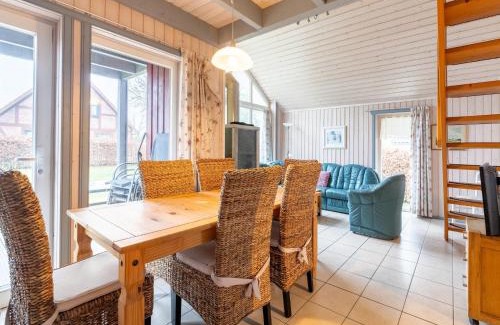 Mirow House | Ferienhaus mit Terrasse und Balkon
