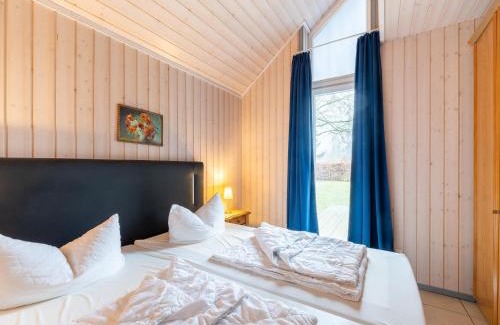 Mirow House | Ferienhaus mit Terrasse und Balkon