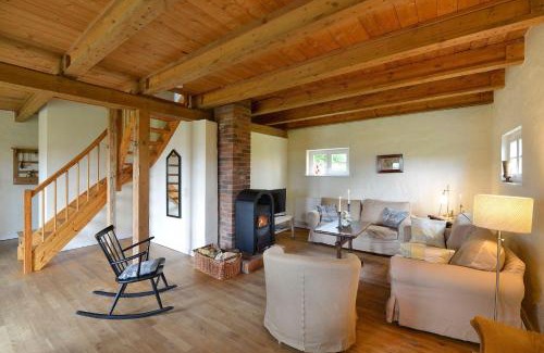 Grubnow House | Ferienhaus-Remise-direkt-am-Wasser-im-Gut-Grubnow-Ruegen