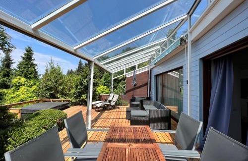 Ueberlingen House | Ferienhaus Wellnesshütte mit Außenwhirlpool und herrlichem See-und Alpenblick