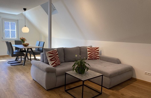 Endingen am Kaiserstuhl Apartment | Ferienwohnung Laura, mit 76qm 3 Schlafzimmer, Max. für 5 Personen