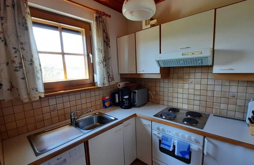 Feldkirchen in Kaernten Apartment | Ferienwohnung Bergsicht, 2 Schlafräume - Pension Hecher