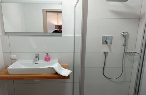 Schoerfling am Attersee Apartment | Ferienwohnung 2-6 Personen - Hotel Restaurant Sailer