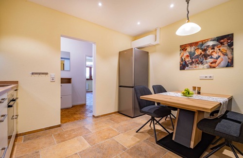 Haslach-Haid Apartment | Ferienwohnung/app. für 4 Gäste mit 66m² in Freiburg im Breisgau