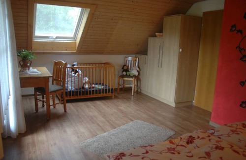 Oberharmersbach Apartment | Ferienwohnung B, 75qm, 2 Schlafzimmer, max. 4 Personen