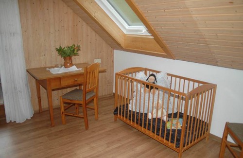 Oberharmersbach Apartment | Ferienwohnung B, 75qm, 2 Schlafzimmer, max. 4 Personen