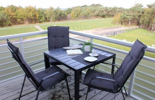 Ostseebad Dierhagen Apartment | Ferienwohnung mit Balkon und Eingeschränktem Ostseeblick Direkt Hinter der Düne