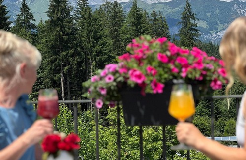 Oberndorf bei Kitzbuhel Apartment | Ferienwohnung Österreich im Gartenhotel Rosenhof bei Kitzbühel
