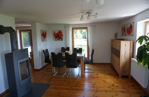 Poppenhausen Apartment | Ferienwohnung Öttersbach