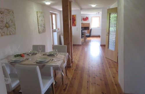 Poppenhausen Apartment | Ferienwohnung Öttersbach