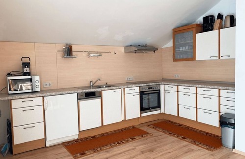Treffen Apartment | Ferienwohnung 1. Stock - Ferienwohnung Valente
