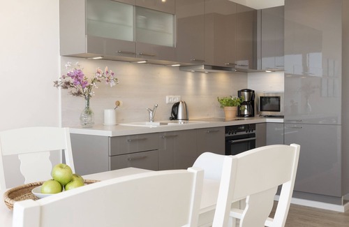 Scharbeutz Apartment | Ferienwohnung 24 mit Balkon in der Strandburg in Scharbeutz