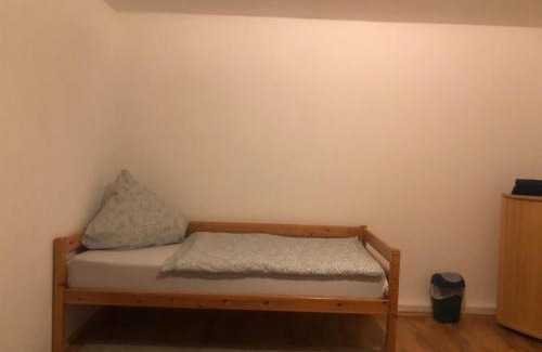 Siegen Apartment | Ferienwohnung 2Doppel 1 Einzel Bett