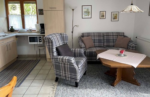 Bad Endorf Apartment | Ferienwohnung, 43 qm Erdgeschoss, 1 Separates Schlafzimmer