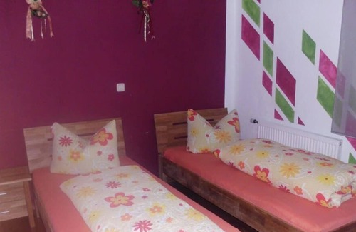 Untergriesbach Apartment | Ferienwohnung (65qm) mit 2 Schlafzimmern und Balkon