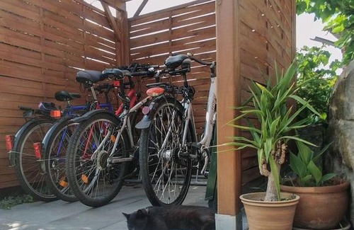 Kaditz Apartment | Ferienwohnung Am Elberadweg