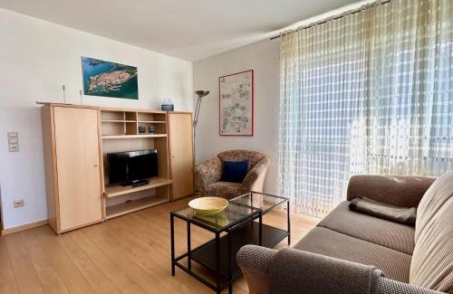 Langenargen Apartment | Ferienwohnung Am Mühlkanal - Schön gelegen mit Balkon und Blick ins Grüne