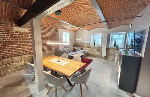 Naumburg Apartment | Ferienwohnung/app. für 6 Gäste mit 90m² in Naumburg