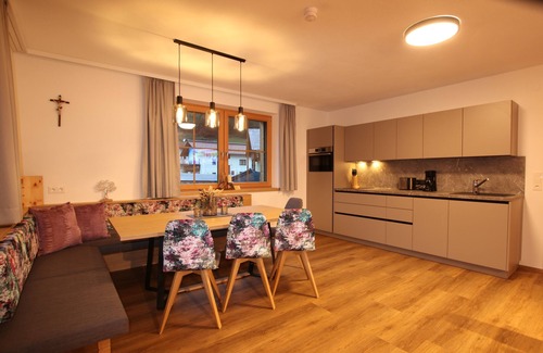 Fuegen Apartment | Ferienwohnung/app. für 6 Gäste mit 90m² in Fügen