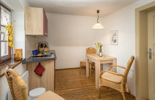 Großjena Apartment | Ferienwohnung/app. für 3 Gäste mit 25m² in Freyburg