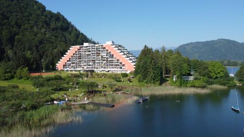 Landskron Apartment | Ferienwohnung Dobernig Apartment Ossiacher See