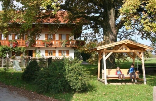 Bad Feilnbach Apartment | Ferienwohnung Farrenpoint, bis 4 Personen, 95 qm, 2 Sep. Schlafräume, Balkon