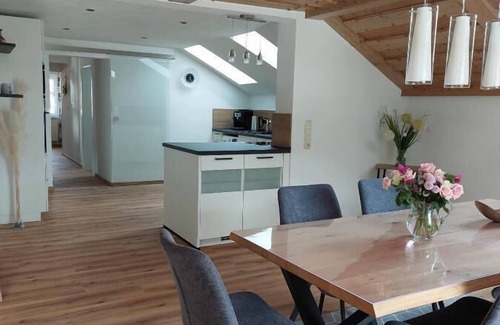 Langdorf Apartment | Ferienwohnung Gartenblick mit Südbalkon