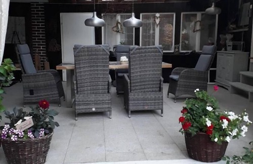 Langdorf Apartment | Ferienwohnung Gartenblick mit Südbalkon