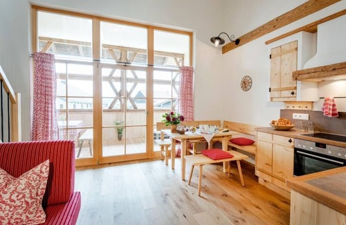 Hoslwang Apartment | Ferienwohnung "Getreidekammer", 72 qm Obergeschoss, 2 separate Schlafzimmer