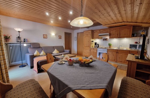 Eck Apartment | Ferienwohnung "Kienberg" für 2 Personen mit großem Balkonanteil nach Süden, 55 m²